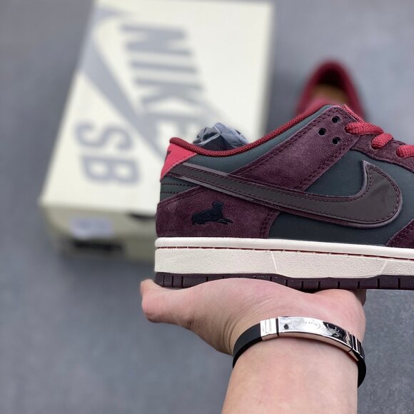 Nike Sb Dunk Low Riot Skateshop - Picture 6 of 10